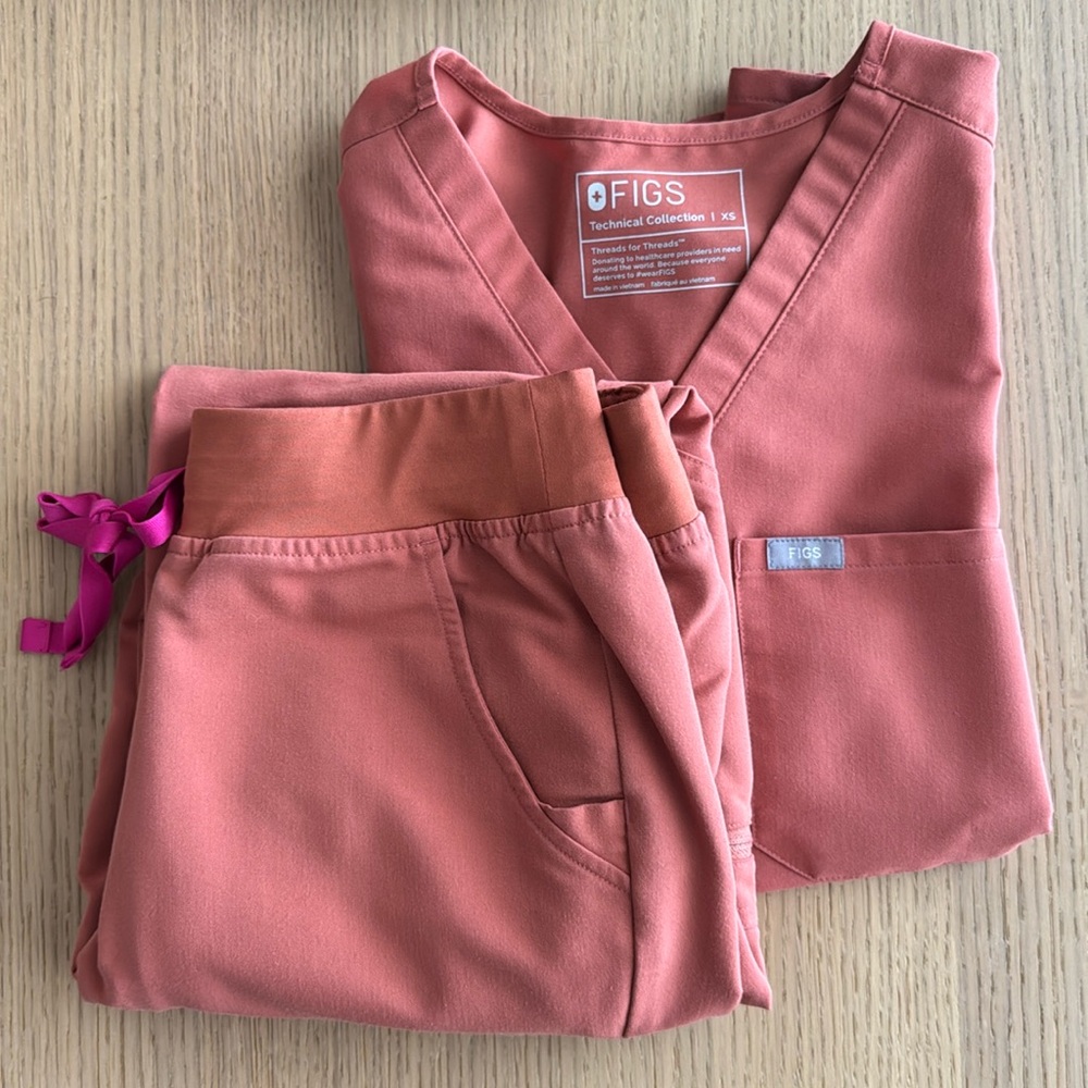 Figs scrub set - discontinued color